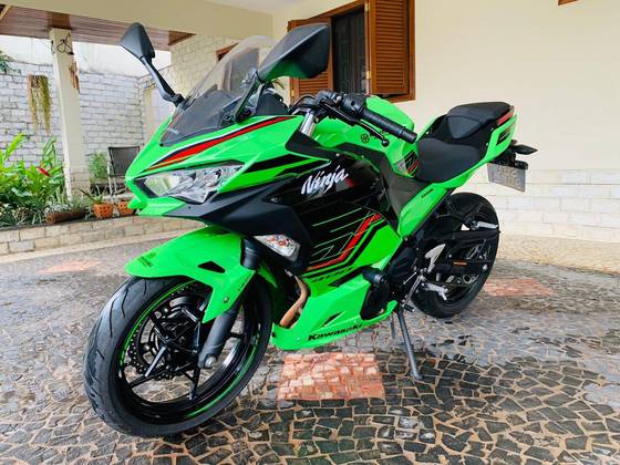 KAWASAKI NINJA 400 KRT EDITION 